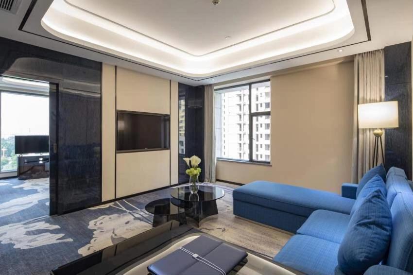 Ramada By Wyndham Mengzi Suites المظهر الخارجي الصورة